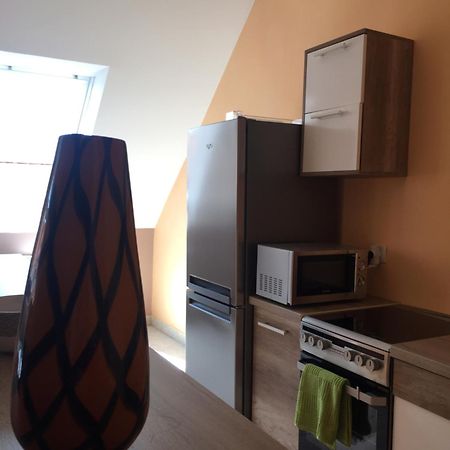 Palank Apartman Мошонмадяровар Екстер'єр фото